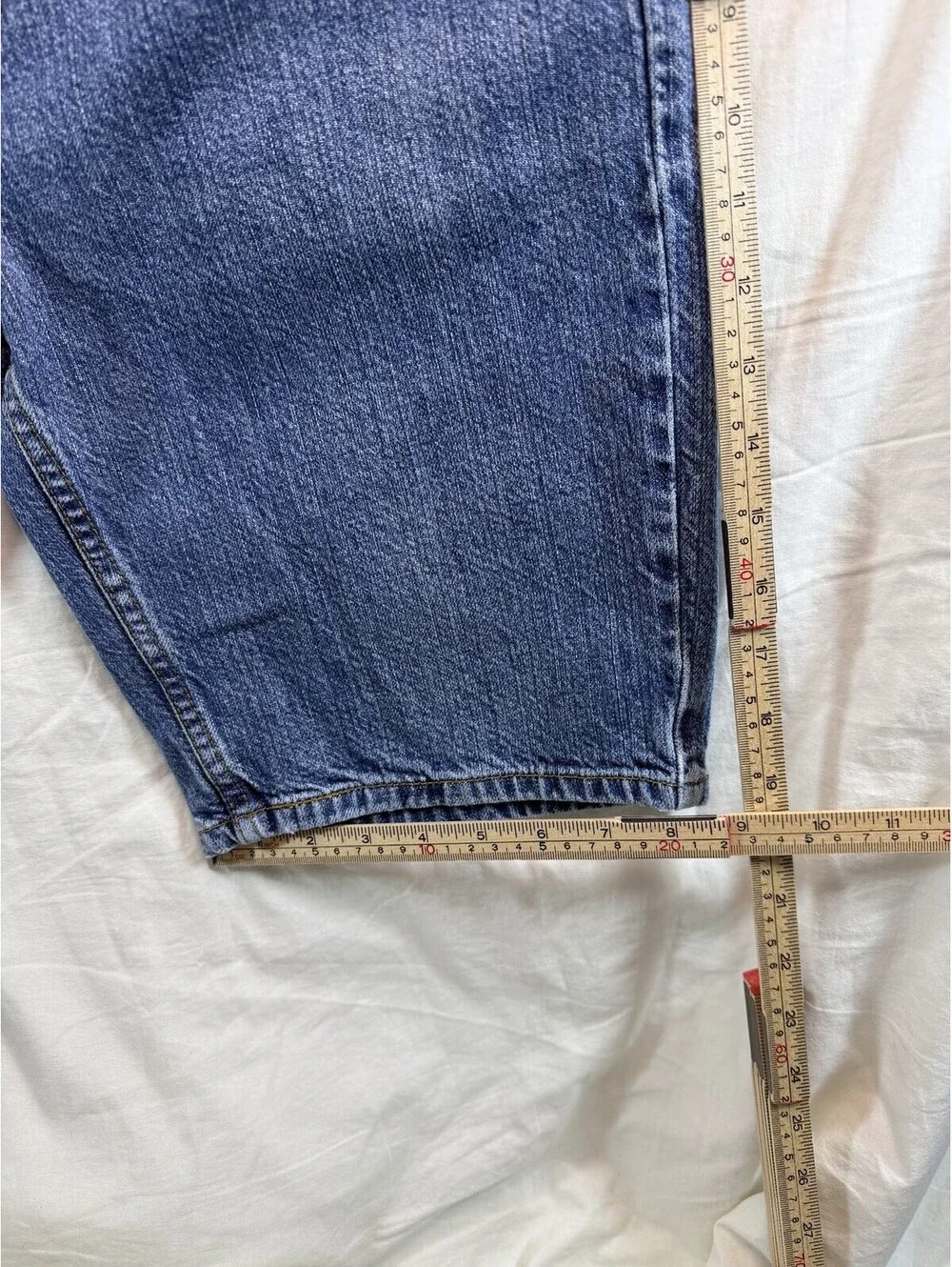 Levis 505 Regular Fit Denim Jorts Mens 33 Medium Wash Indigo Blue Cotton